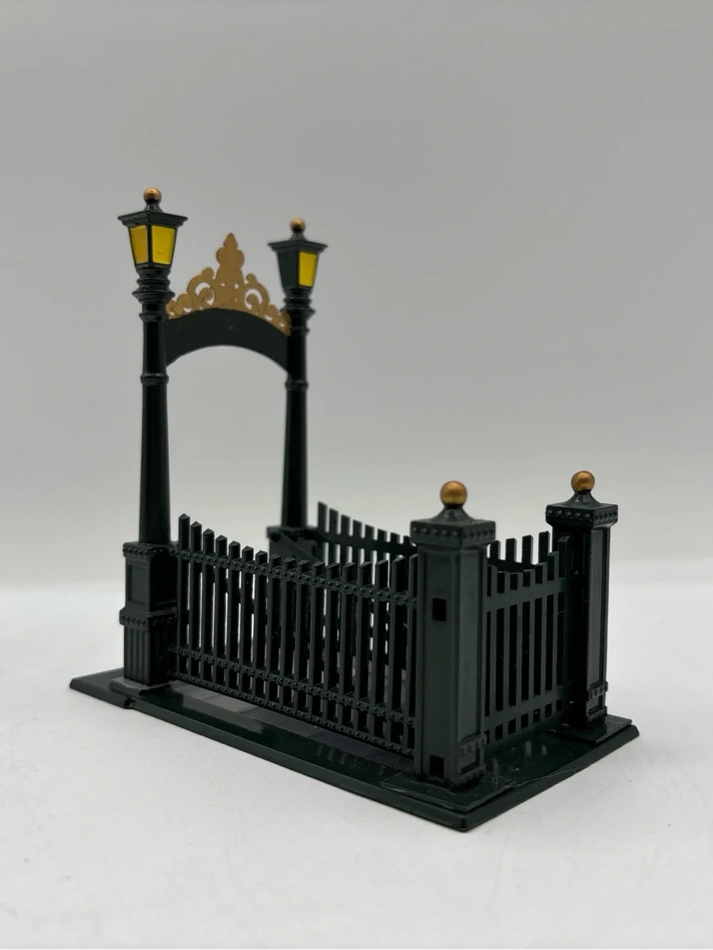 Department 56 1991 Vintage Heritage Village City Subway Entrance 5541-7 Retired